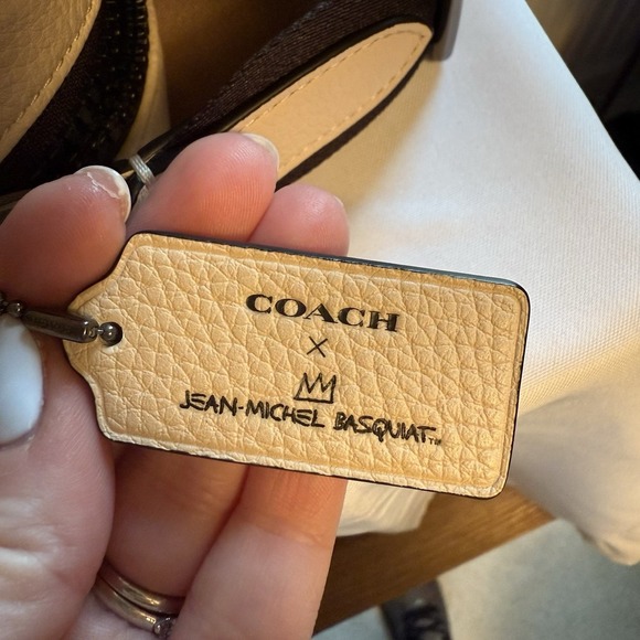Coach X Jean Michel Basquiat Track Crossbody Pebble Leather C5425 Cream Black - Picture 8 of 16
